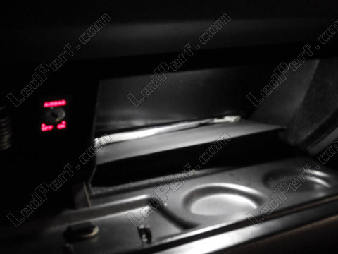 Glove box LED for Audi A2