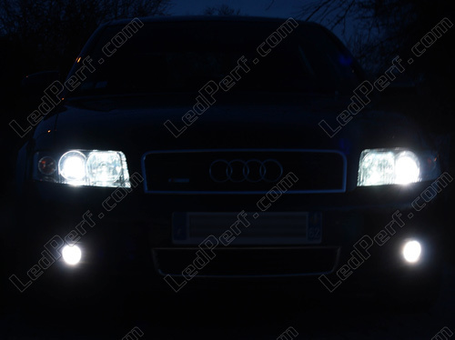 The ultimate Audi A4 B6 headlights page