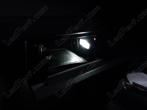 Glove box LED for Peugeot 508