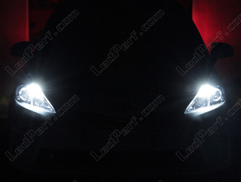 xenon white sidelight bulbs LED for Toyota Auris MK1