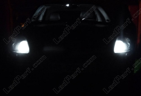 xenon white sidelight bulbs LED for Toyota Avensis