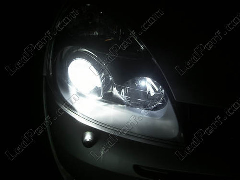 xenon white LED sidelight bulbs for Renault Clio RS 2