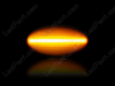 Maximum lighting of the dynamic LED side indicators for Citroen C1