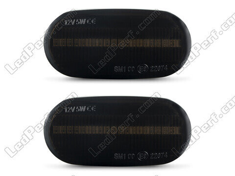 Front view of the dynamic LED side indicators for Honda Civic 8G - Smoked Black Color