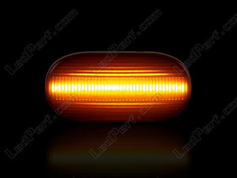 Maximum lighting of the dynamic LED side indicators for Honda Civic 8G
