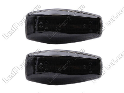Front view of the dynamic LED side indicators for Hyundai Coupe GK3 - Smoked Black Color