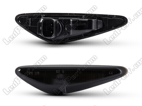 Connector of the smoked black dynamic LED side indicators for Mazda 6