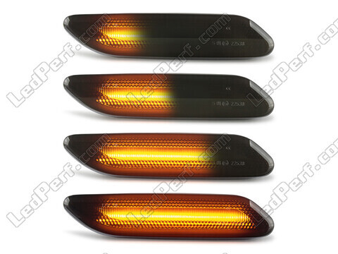 Lighting of the black dynamic LED side indicators for Mini Countryman (R60)