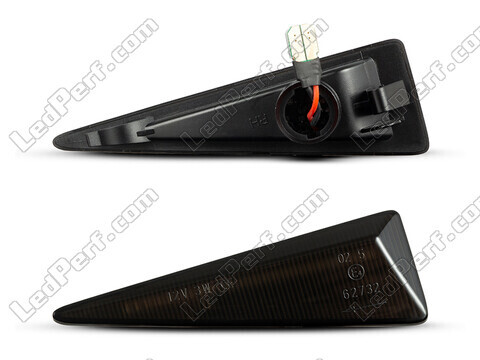 Connector of the smoked black dynamic LED side indicators for Renault Scenic 2