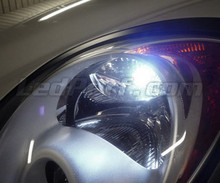 Pack of daytime running lights/sidelight bulbs (xenon white) for Alfa Romeo Mito