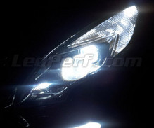 Pack of daytime running lights/sidelight bulbs (xenon white) for Opel Zafira C